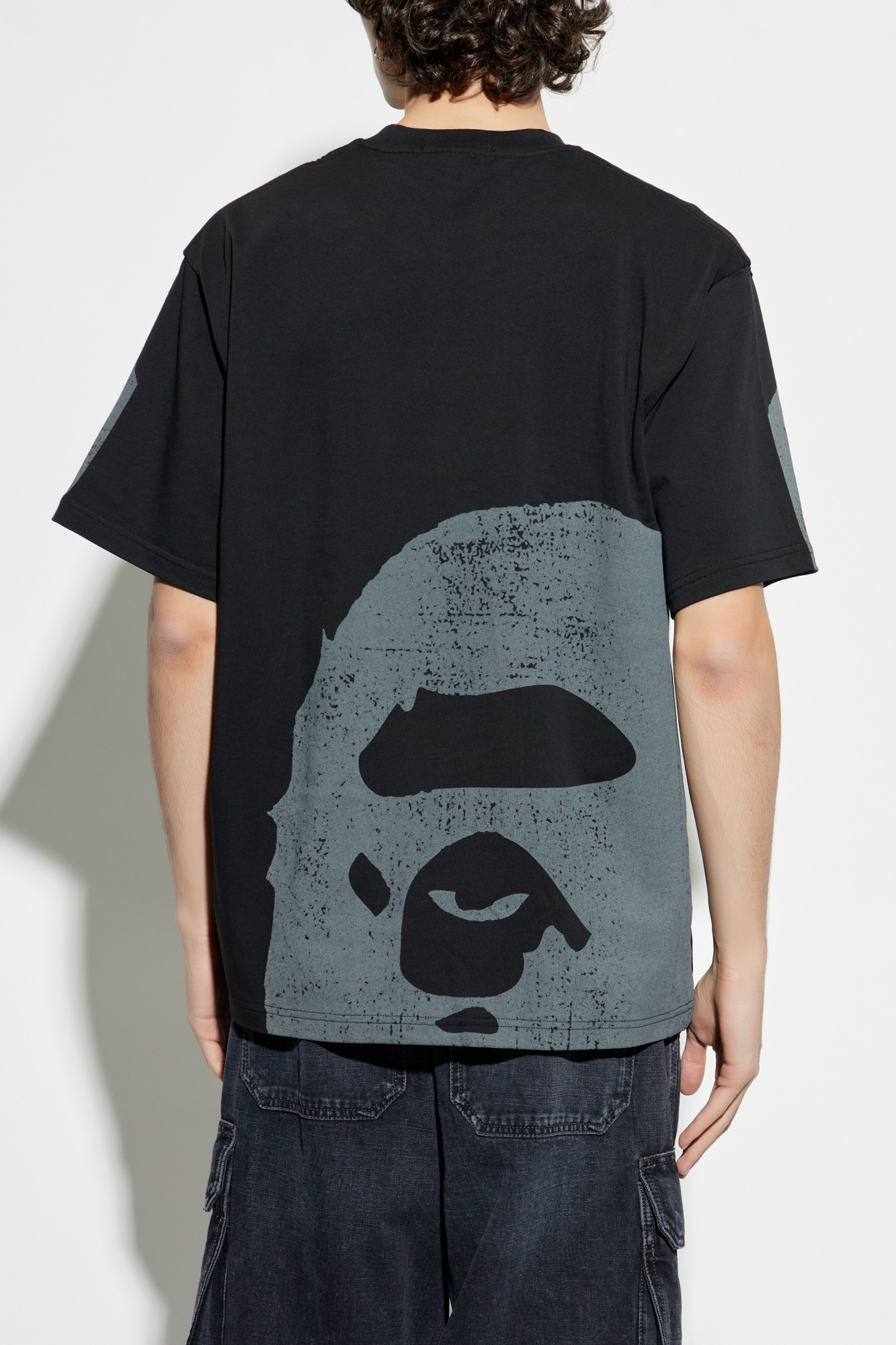 A BATHING APE® T-shirt with logo | Men's Clothing | Vitkac
